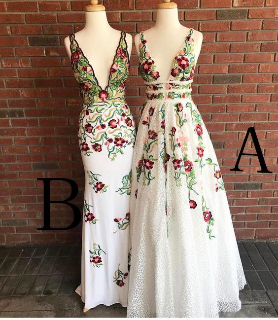 Stylish Sleeveless V-Neck Evening Party Dress Aline Backless Prom Dress with Lace Appliques main image 0
